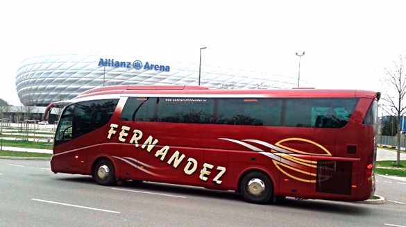 Autobuses Fernández bus con logo