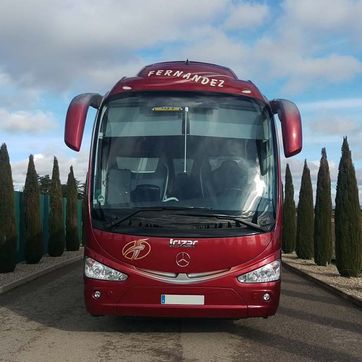 Autobuses Fernández bus de frente