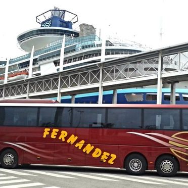 Autobuses Fernández bus de turismo con logo